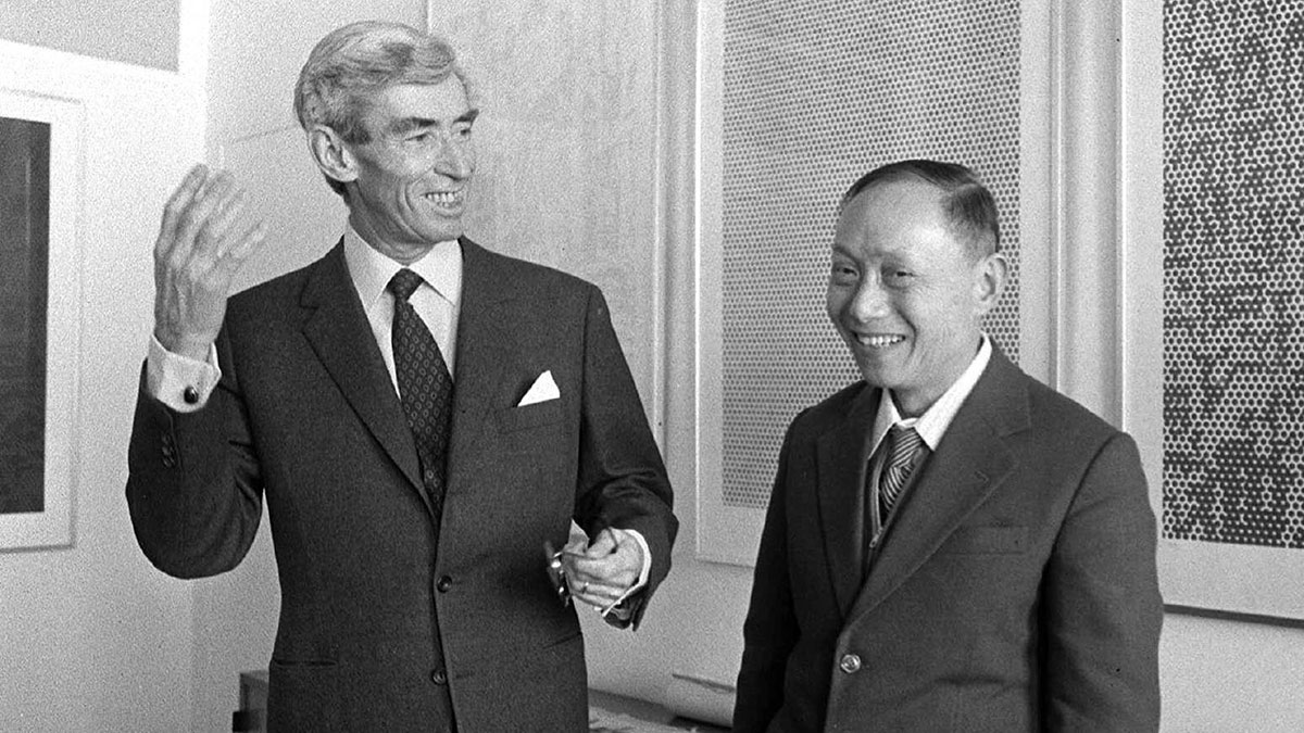 Hergé et Tchang Tchongren