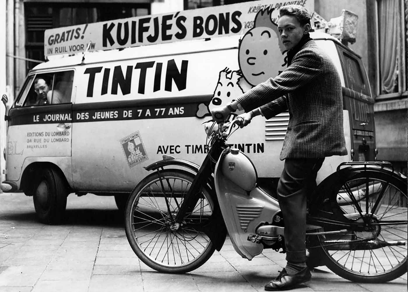 Camion publicitaire pour le Journal Tintin